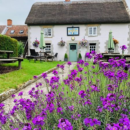 The Kingsdon Inn Exterior photo